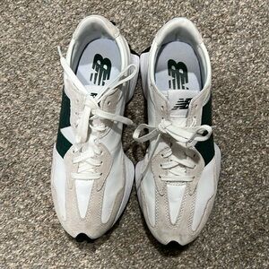 New balance, tennis shoes